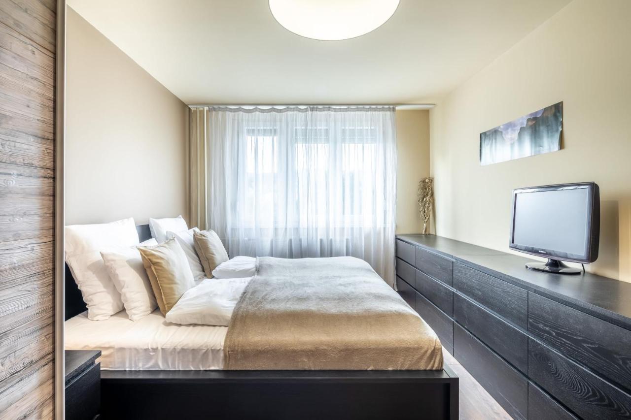 Cozy Quiet Apartment With A Balcony Budapest Bagian luar foto